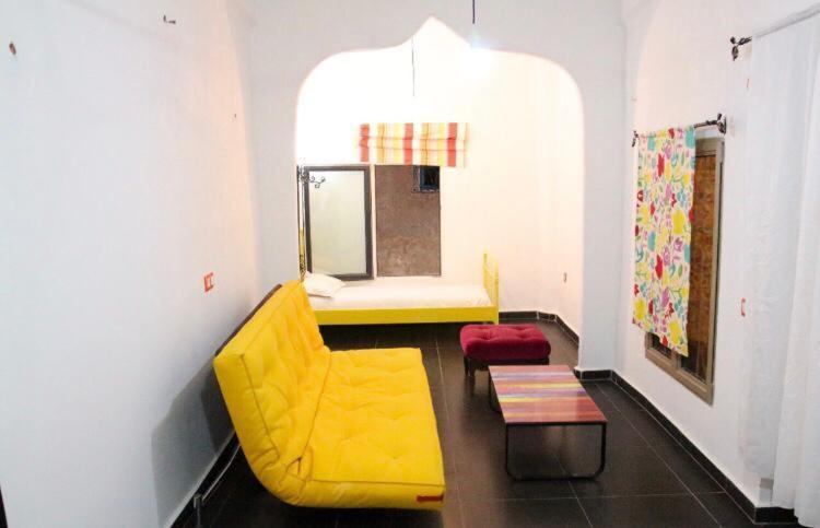 Hostal Valencia - Private Room With Bathroom شفشاون المظهر الخارجي الصورة