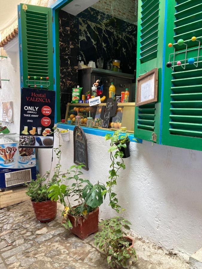 Hostal Valencia - Private Room With Bathroom شفشاون المظهر الخارجي الصورة