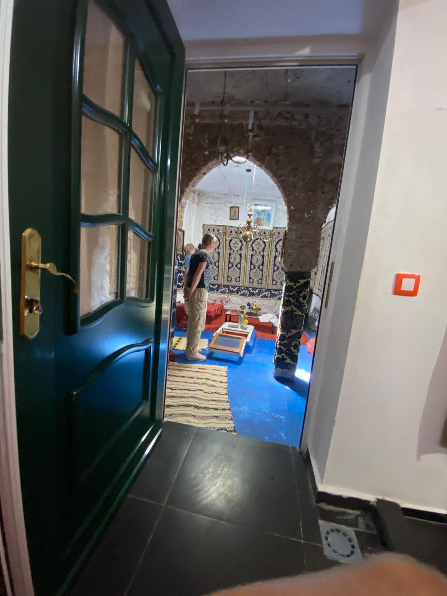 Hostal Valencia - Private Room With Bathroom شفشاون المظهر الخارجي الصورة