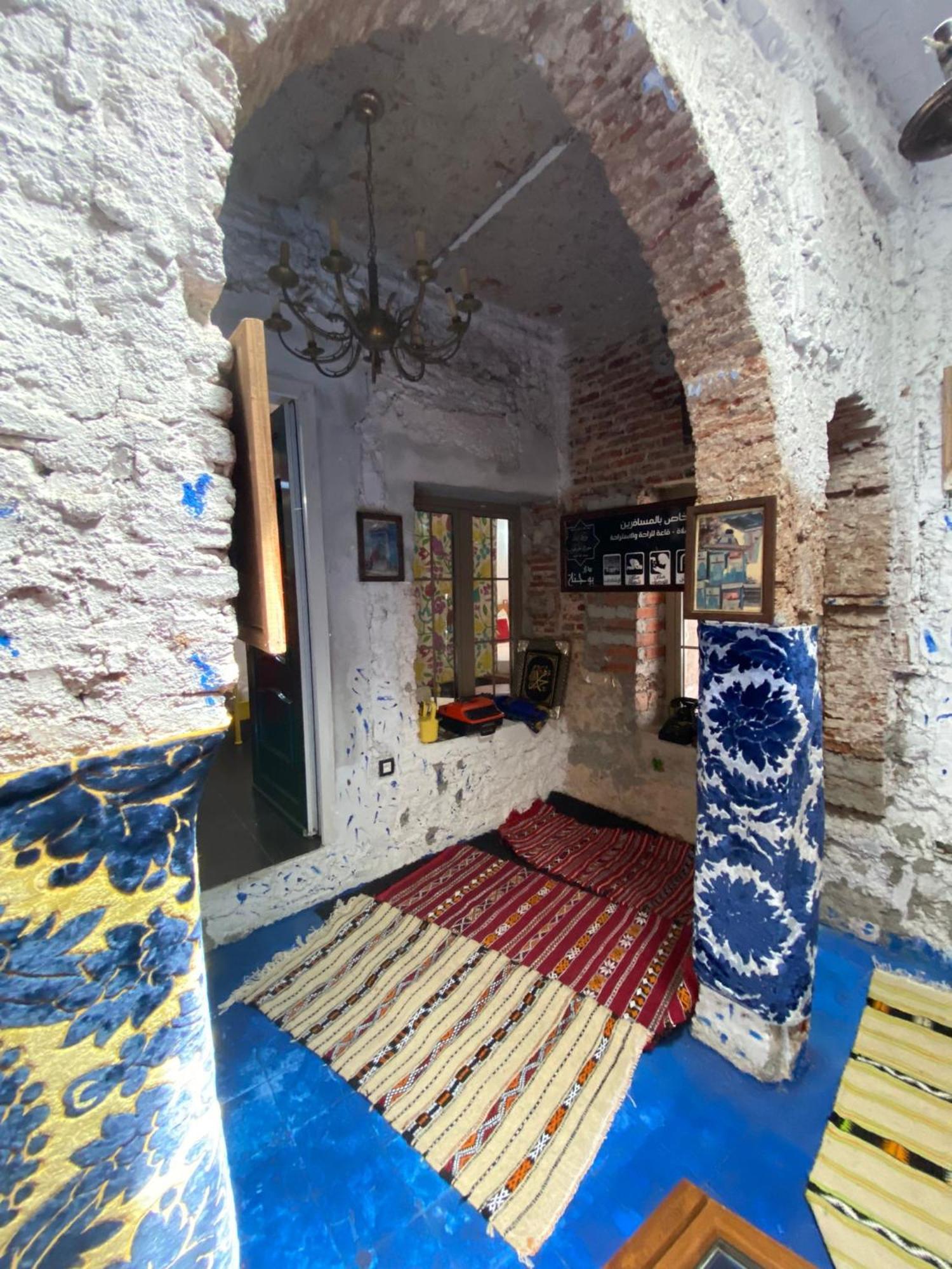 Hostal Valencia - Private Room With Bathroom شفشاون المظهر الخارجي الصورة